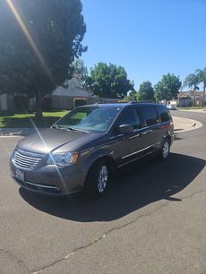Used 2016 Chrysler Town & Country Touring