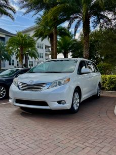 Used 2011 Toyota Sienna Limited
