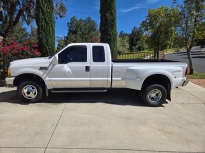 Used 1999 Ford F350 4x4 SuperCab DRW Super Duty
