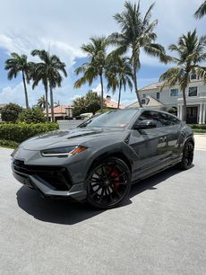 Used 2023 Lamborghini Urus S