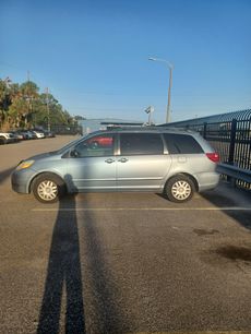 Used 2006 Toyota Sienna LE