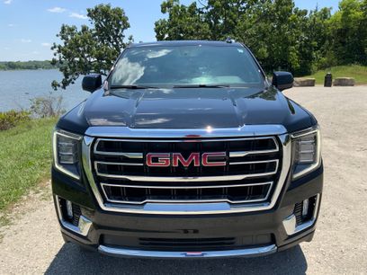 Used 2022 GMC Yukon XL SLT w/ SLT Luxury Package