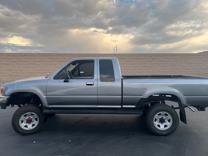 Used 1995 Toyota Pickup DX