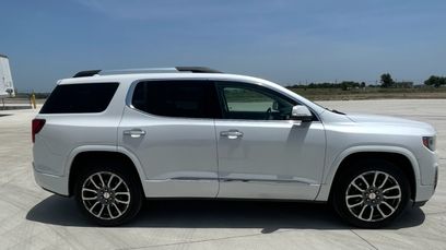 Used 2022 GMC Acadia Denali w/ Denali Ultimate Package