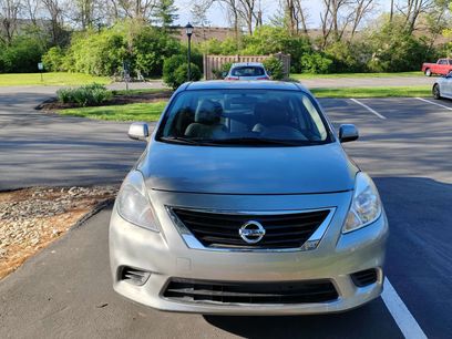 Used 2013 Nissan Versa SV w/ Convenience Pkg