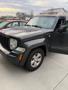 Used 2011 Jeep Liberty Sport w/ Trailer Tow Class III Group
