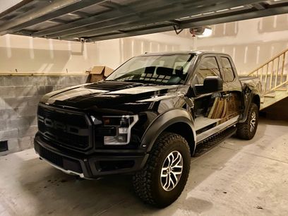 Used 2018 Ford F150 Raptor w/ Equipment Group 801A Mid