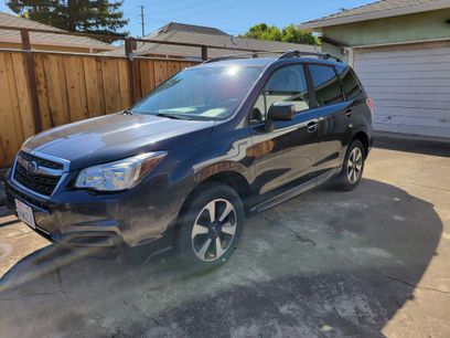 Used 2017 Subaru Forester 2.5i w/ Alloy Wheel Package