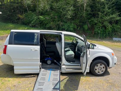 Used 2010 Dodge Grand Caravan SE w/ Climate Group