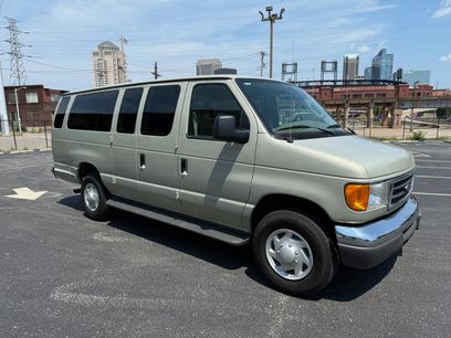 Used 2005 Ford E-350 and Econoline 350 XLT