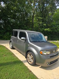 Used 2010 Nissan Cube 1.8 SL w/ SL Preferred Pkg