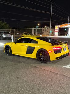Used 2017 Audi R8 V10 plus
