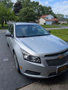 Used 2011 Chevrolet Cruze LS