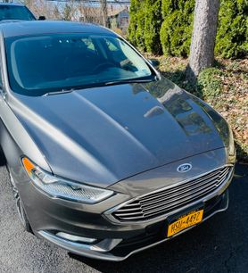 Used 2017 Ford Fusion SE w/ Fusion SE Technology Package
