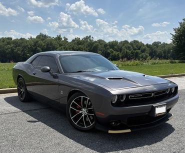 Used 2018 Dodge Challenger R/T Scat Pack w/ Leather Interior Group