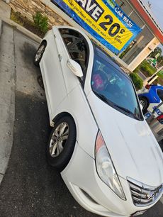 Used 2012 Hyundai Sonata Limited w/ Navigation Pkg