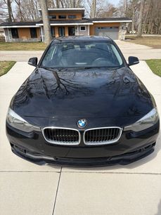 Used 2017 BMW 320i xDrive Sedan