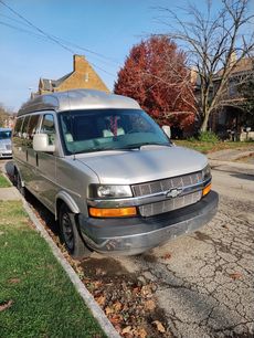 Used 2007 Chevrolet Express 1500 w/ Preferred Equipment Group