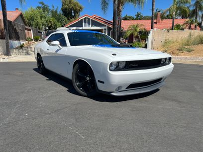 Used 2014 Dodge Challenger R/T w/ Electronics Convenience Group