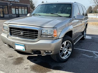 Used 2000 Cadillac Escalade 4WD