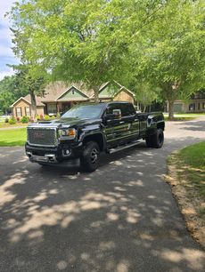Used 2017 GMC Sierra 3500 Denali w/ Duramax Plus Package