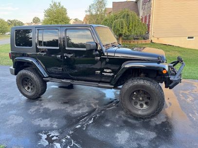 Used 2010 Jeep Wrangler Unlimited Sahara w/ Dual Top Group