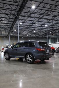 Used 2014 INFINITI QX60 FWD w/ Deluxe Touring Package