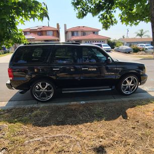 Used 2002 Cadillac Escalade 2WD