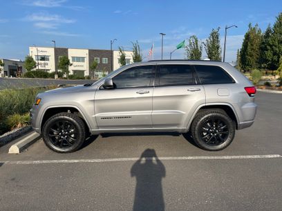 Used 2018 Jeep Grand Cherokee Altitude