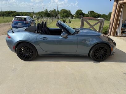 Used 2016 MAZDA MX-5 Miata Grand Touring