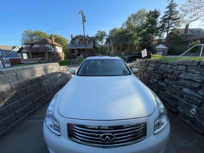 Used 2009 INFINITI G37 x Sedan w/ Premium Pkg