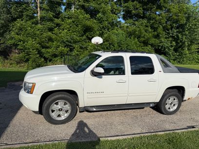 Used 2011 Chevrolet Avalanche LT w/ Luxury Package