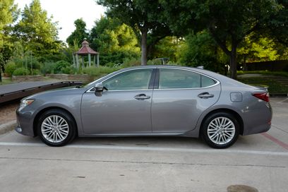 Used 2015 Lexus ES 350 w/ Premium Package