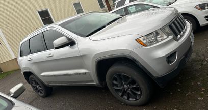 Used 2011 Jeep Grand Cherokee Laredo w/ Security & Convenience Group