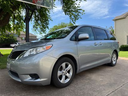 Used 2013 Toyota Sienna LE