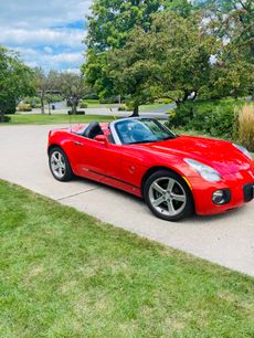 Used 2008 Pontiac Solstice GXP w/ Premium Package