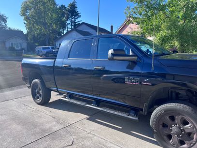 Used 2016 RAM 2500 Big Horn w/ Black Appearance Group