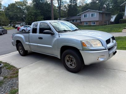 Used 2007 Mitsubishi Raider LS