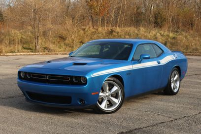 Used 2016 Dodge Challenger R/T Plus