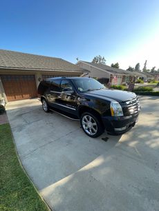 Used 2007 Cadillac Escalade ESV AWD w/ Information Package