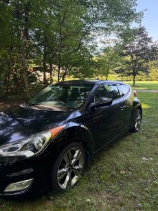 Used 2012 Hyundai Veloster w/ Style Pkg