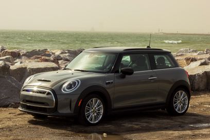Used 2022 MINI Cooper SE
