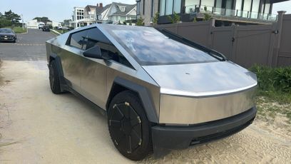 Used 2024 Tesla Cybertruck AWD Crew Cab