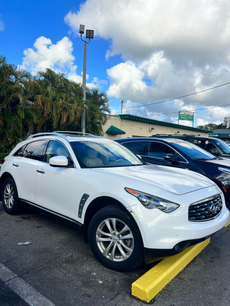Used 2010 INFINITI FX35 2WD w/ Navigation Pkg
