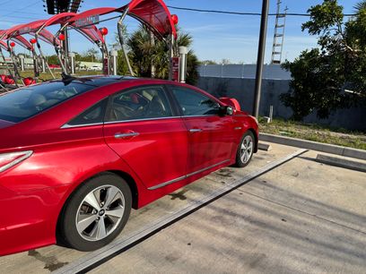 Used 2011 Hyundai Sonata Hybrid w/ Premium Equipment Pkg 2