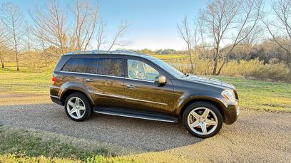 Used 2012 Mercedes-Benz GL 550 4MATIC