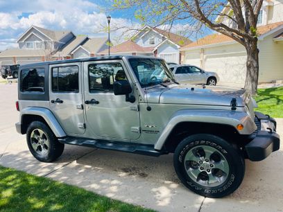 Used 2016 Jeep Wrangler Unlimited Sahara w/ Connectivity Group