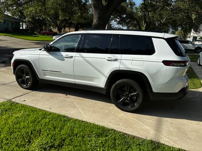 Used 2023 Jeep Grand Cherokee L Laredo