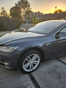Used 2014 Tesla Model S 85