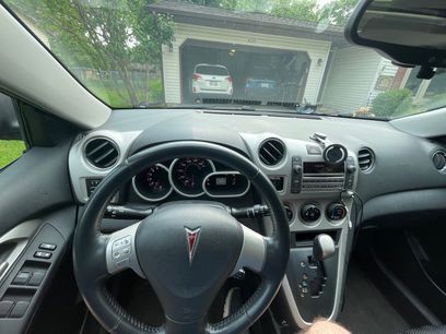 Used 2009 Pontiac Vibe w/ Sun And Sound Package